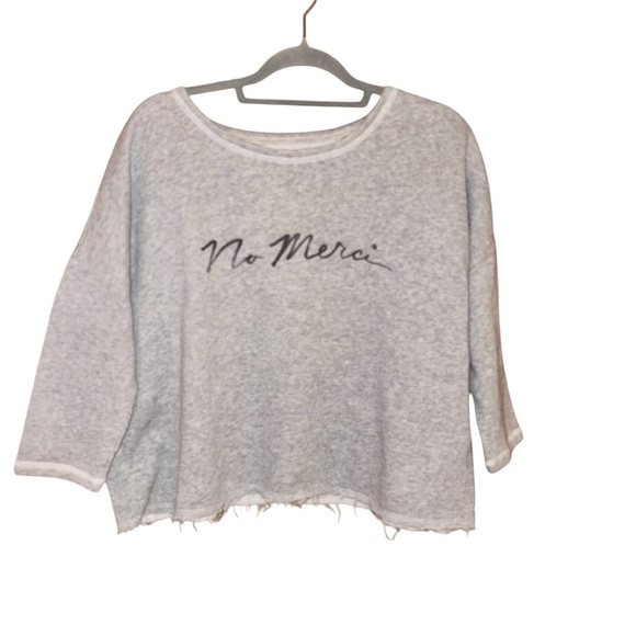 American Eagle Outfitters Tops - American Eagle 3/4 Sleeve Cropped Sweatshirt  "No Merci" light grey small‎